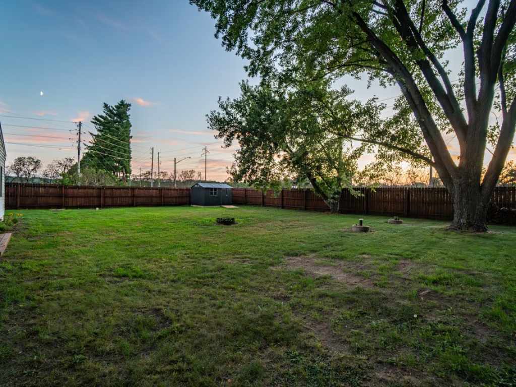 Property Photo 31