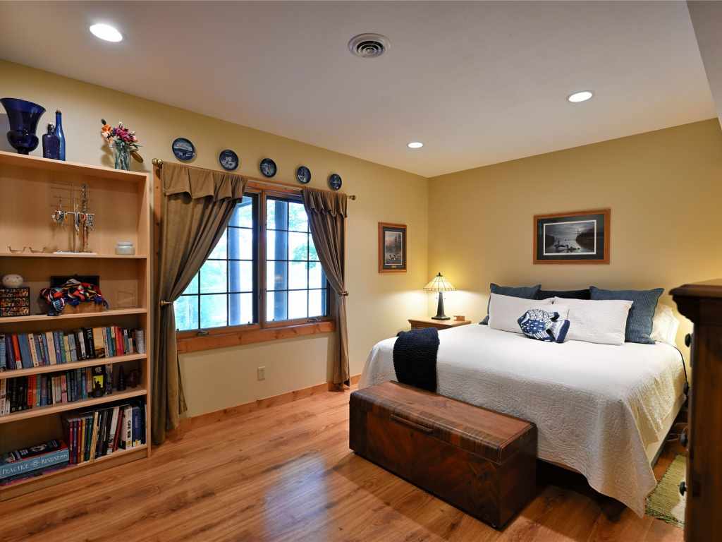 Property Photo 40