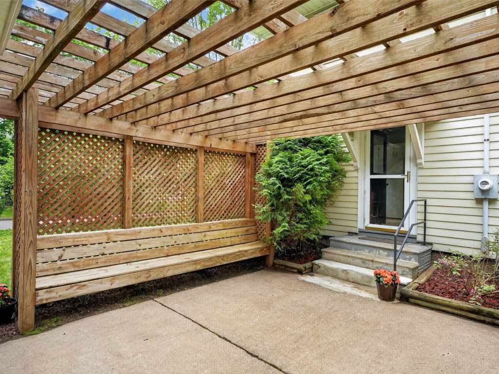 Property Photo 43