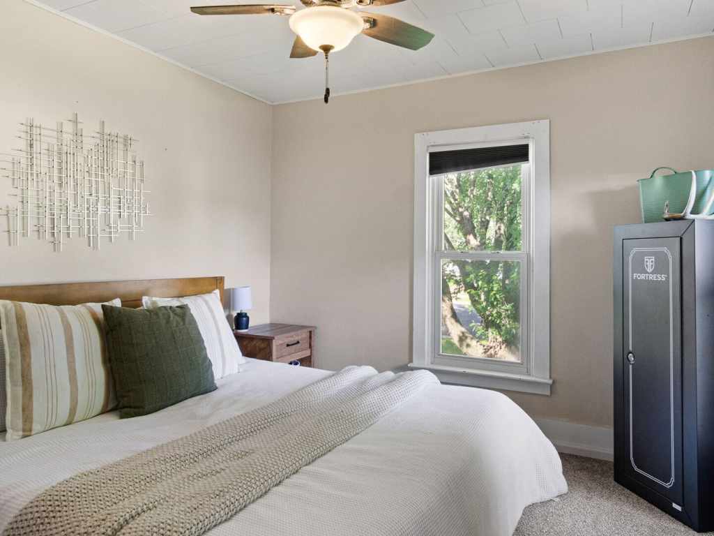 Property Photo 28