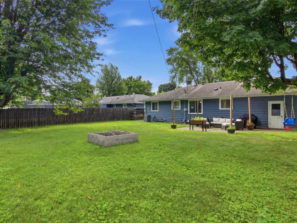 Property Photo 40
