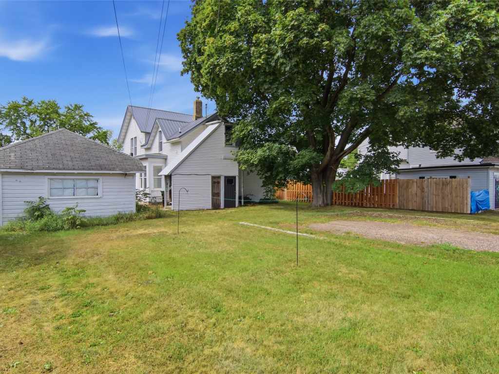 Property Photo 31
