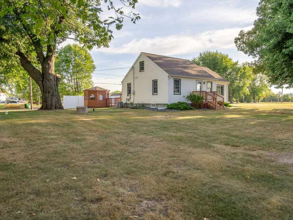 Property Photo 31