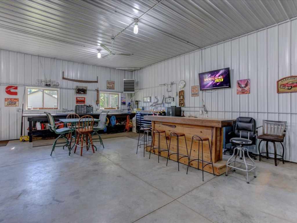 Property Photo 40