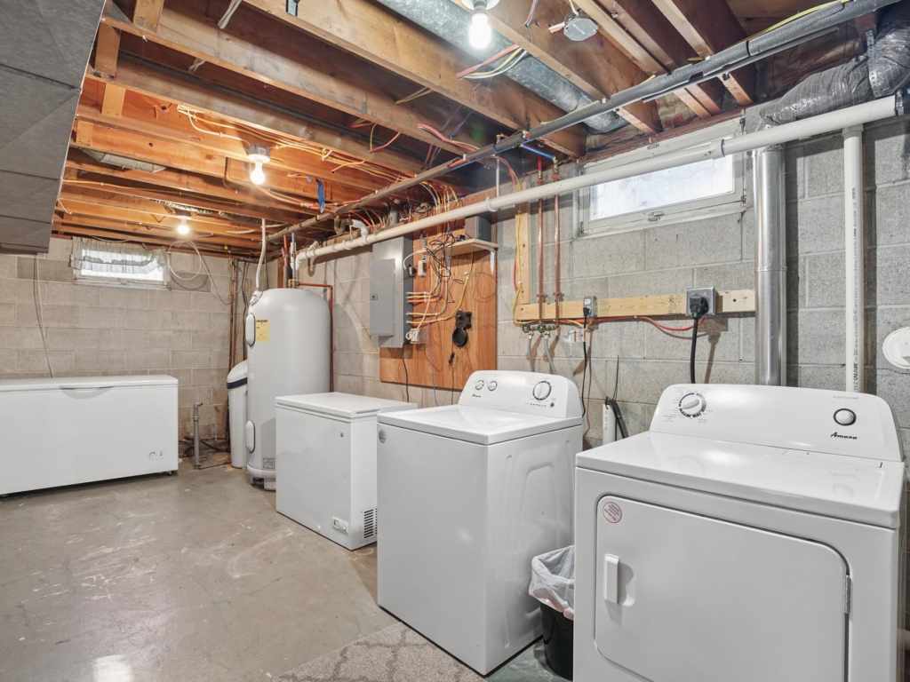 Property Photo 40