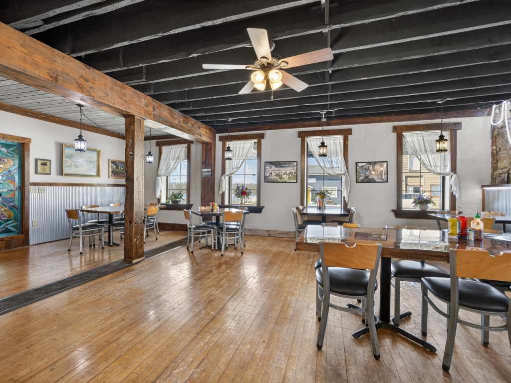 Property Photo 34