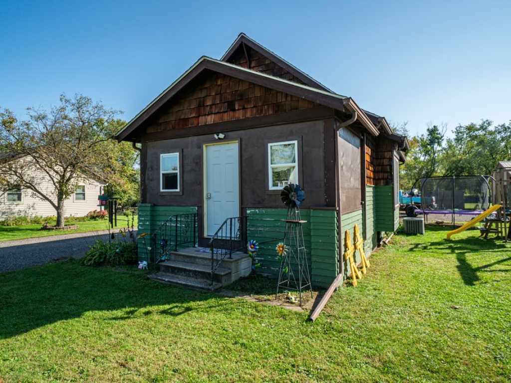 Main Property Photo