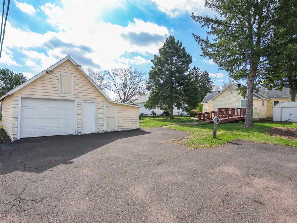 Property Photo 28