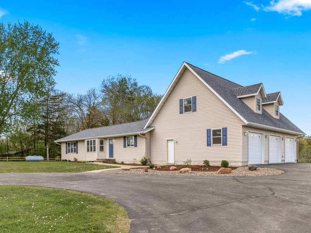 Main Property Photo