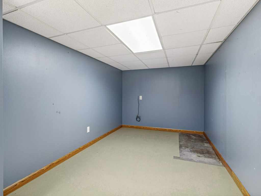 Property Photo 25
