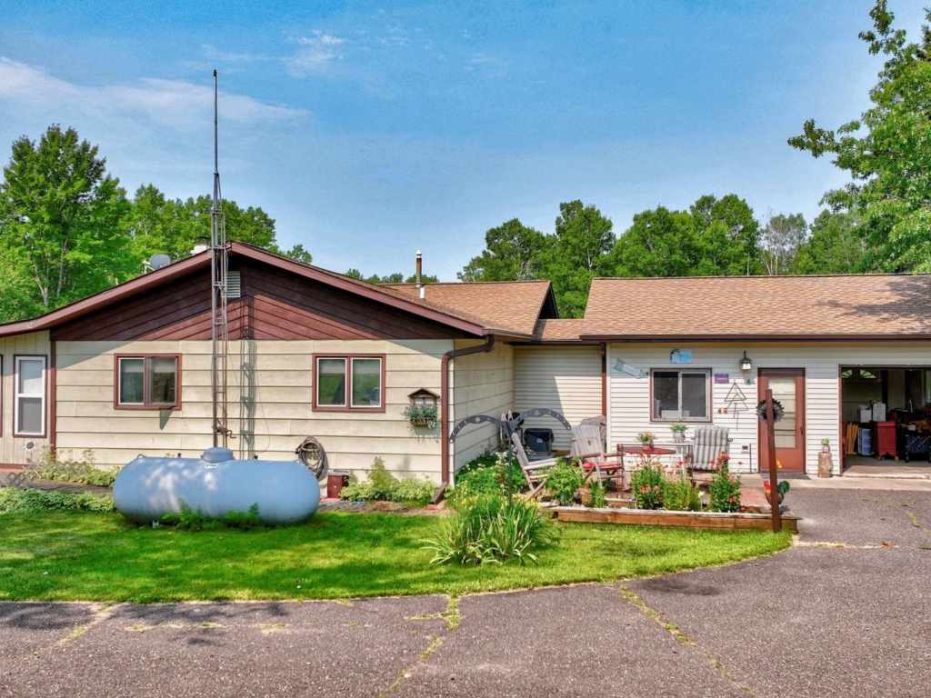 Property Photo 28