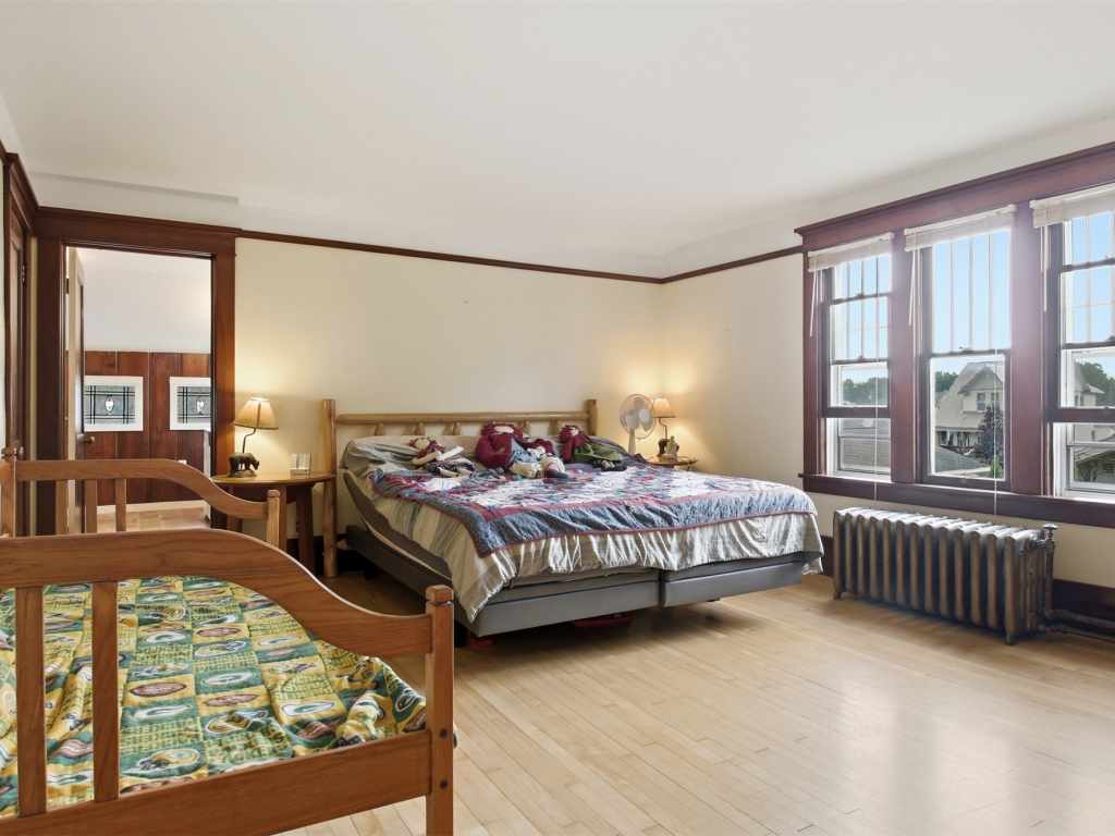 Property Photo 28