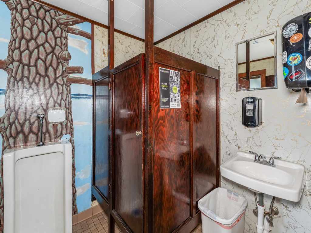 Property Photo 25
