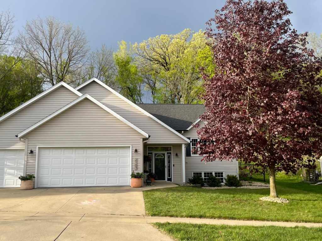 Main Property Photo
