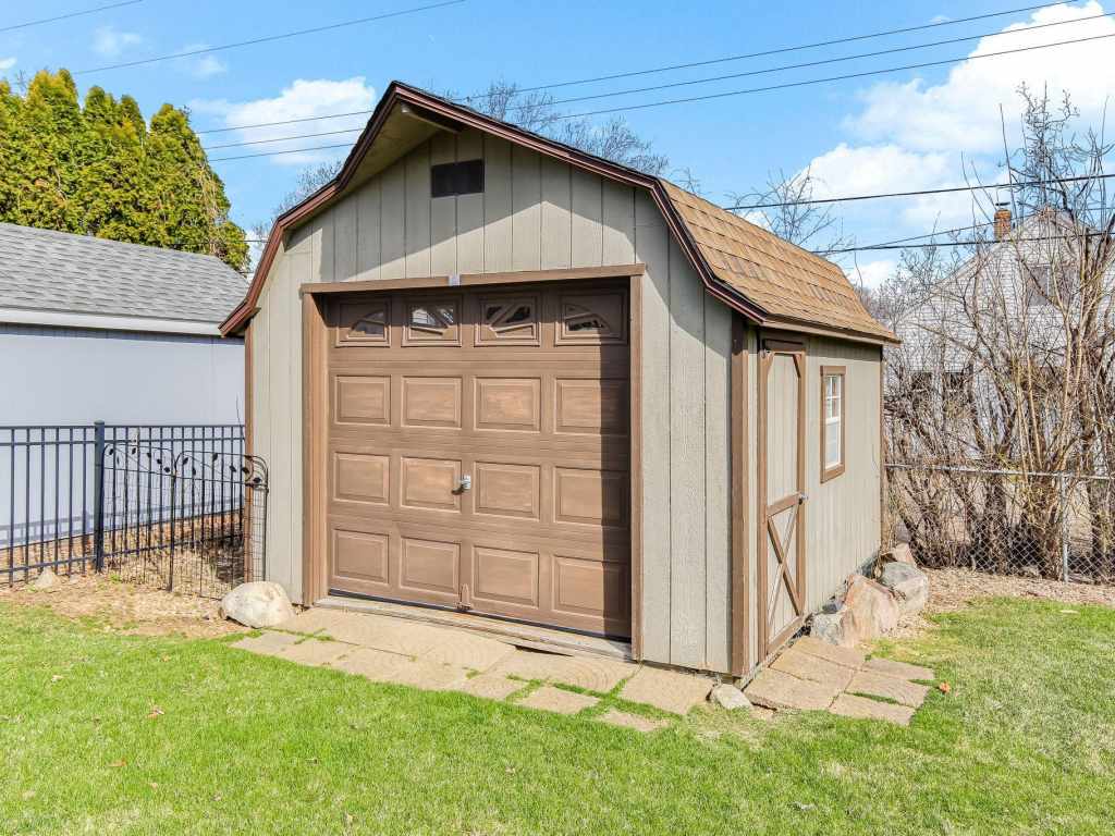 Property Photo 22
