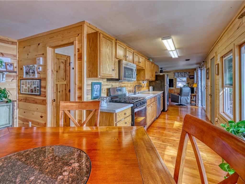 Property Photo 31