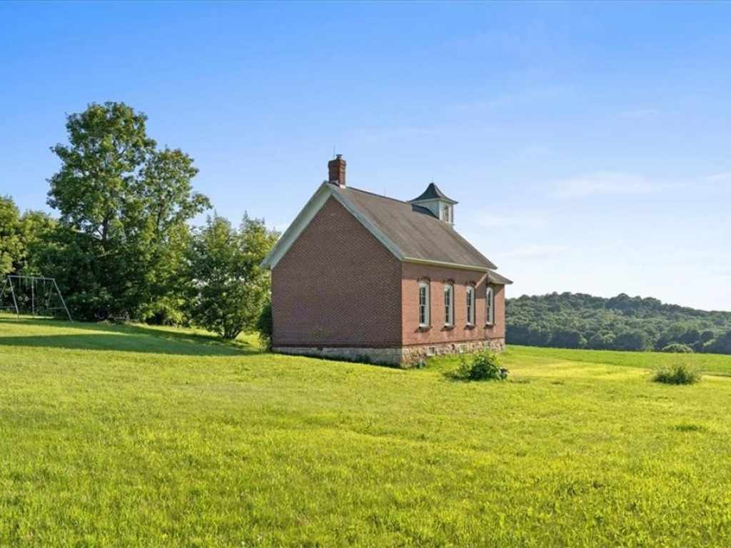 Property Photo 19