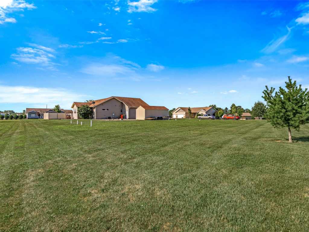 Property Photo 31