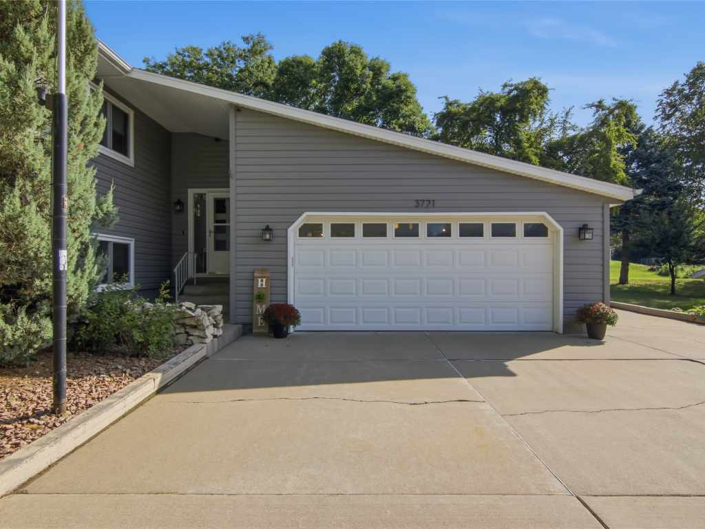 Main Property Photo