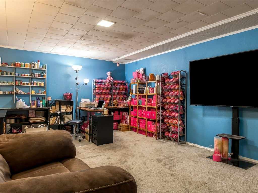 Property Photo 25