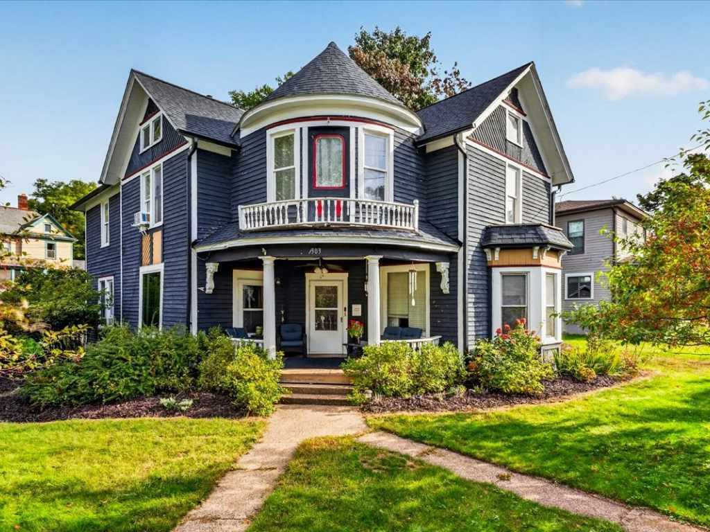 Main Property Photo