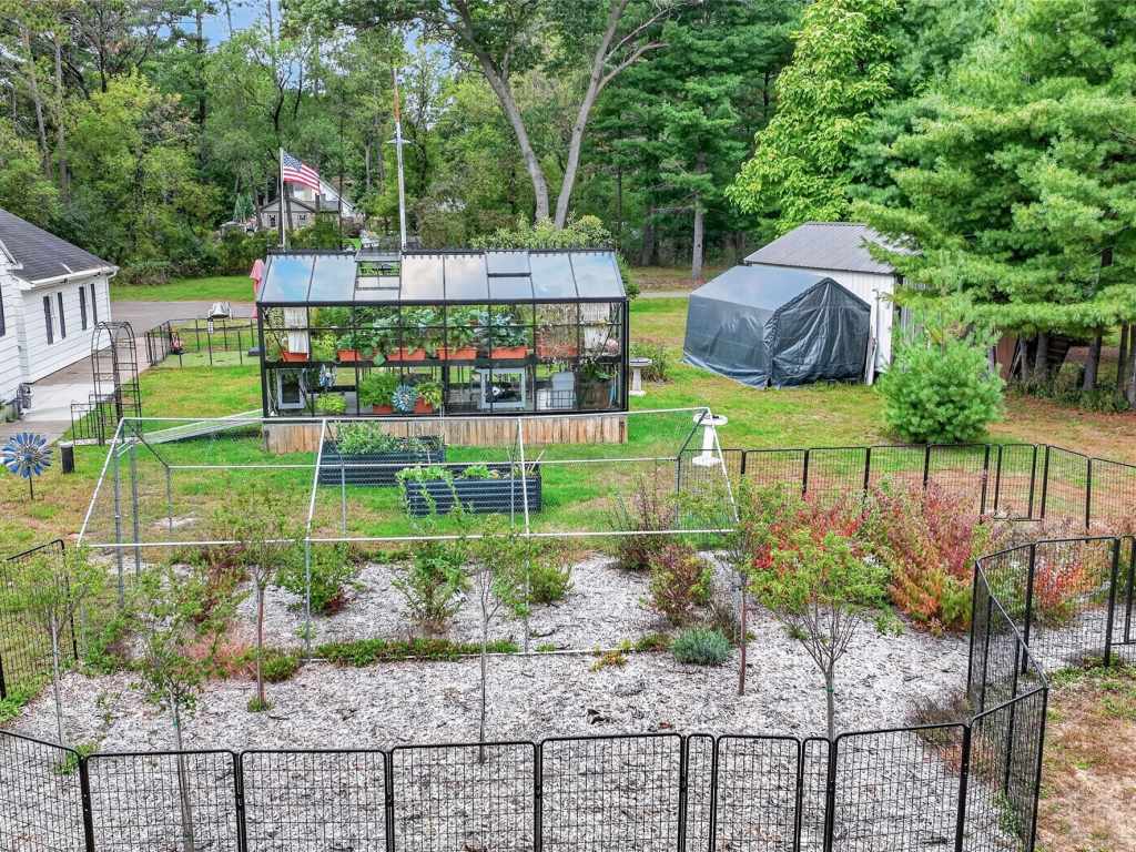 Property Photo 43