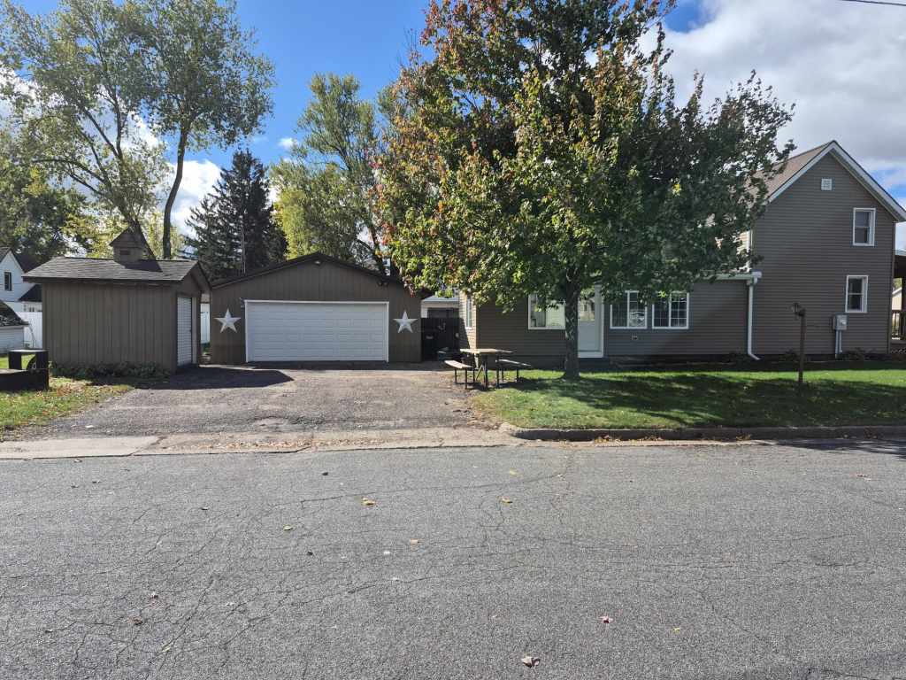Property Photo 34