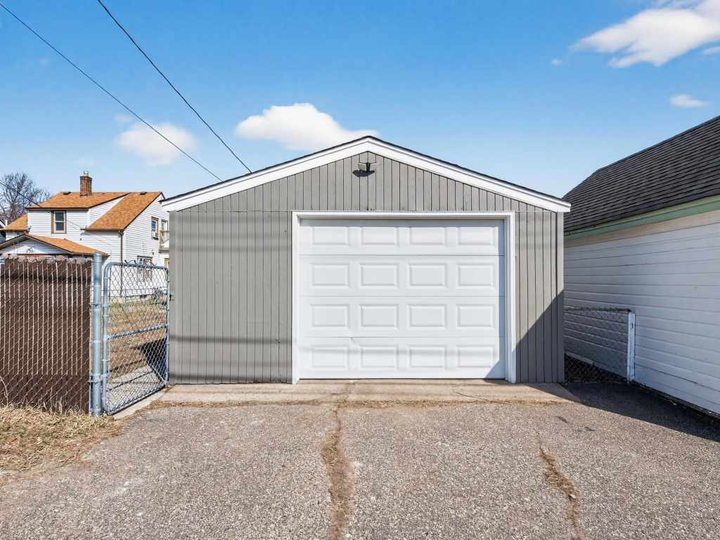 Property Photo 43