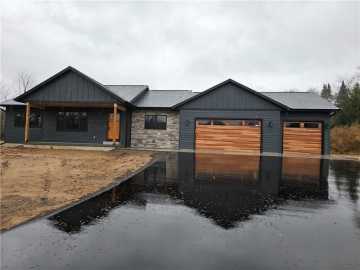 E2498 County Road HH , Eleva