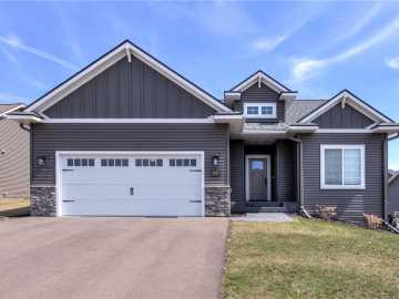 6425 Aspen Ridge Drive, Eau Claire