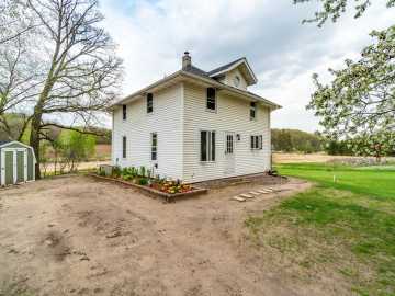 N9450 90th Street, Downing