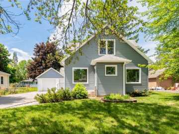 738 Maple Street, Chippewa Falls