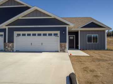 3327 Sunflower Lane, Eau Claire