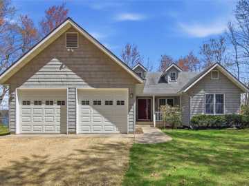 N8193 580th Street, Colfax