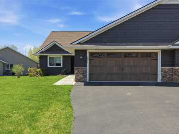 1720 Timber Trail, Chippewa Falls