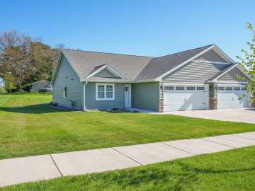938 Jeffers Ridge, Eau Claire