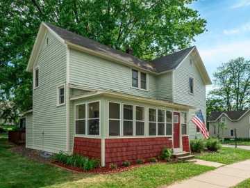 1102 14th E Avenue, Menomonie