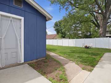 Property Photo 33