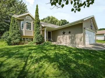 232 Lamans Lane, Eau Claire