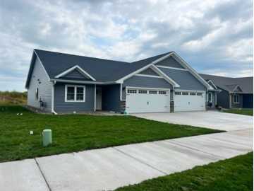 4987 Maple Leaf Path, Eau Claire