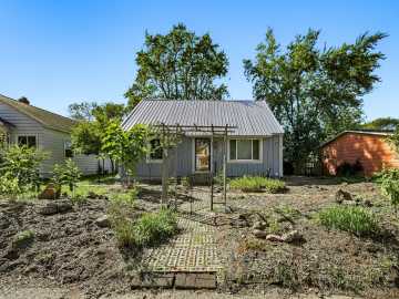 1132 Pershing Street, Eau Claire