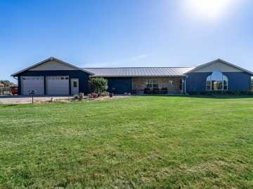 E7038 680th Avenue, Menomonie