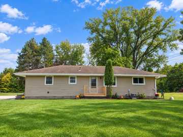 E 15535 Lincoln Drive, Fall Creek