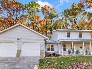 3657 Oak Hill Place, Eau Claire