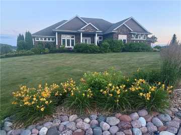 1747 E Drinkman Lane, Eau Claire