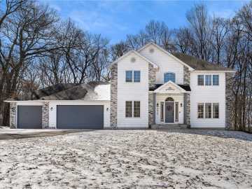 S9050 David Court, Eleva