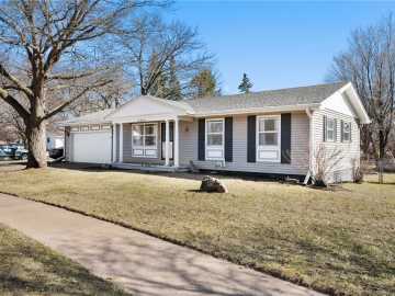925 Piedmont Road, Eau Claire