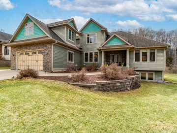 4616 Oakwood Hills Parkway, Eau Claire