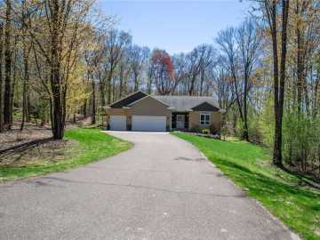 129 Grey Friar Lane, Eau Claire