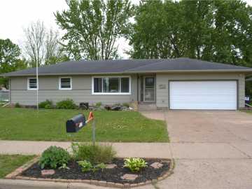 1905 E Clairemont Avenue, Eau Claire